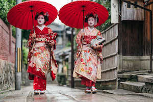 Photo of two Geisha in Gion, Kyoto